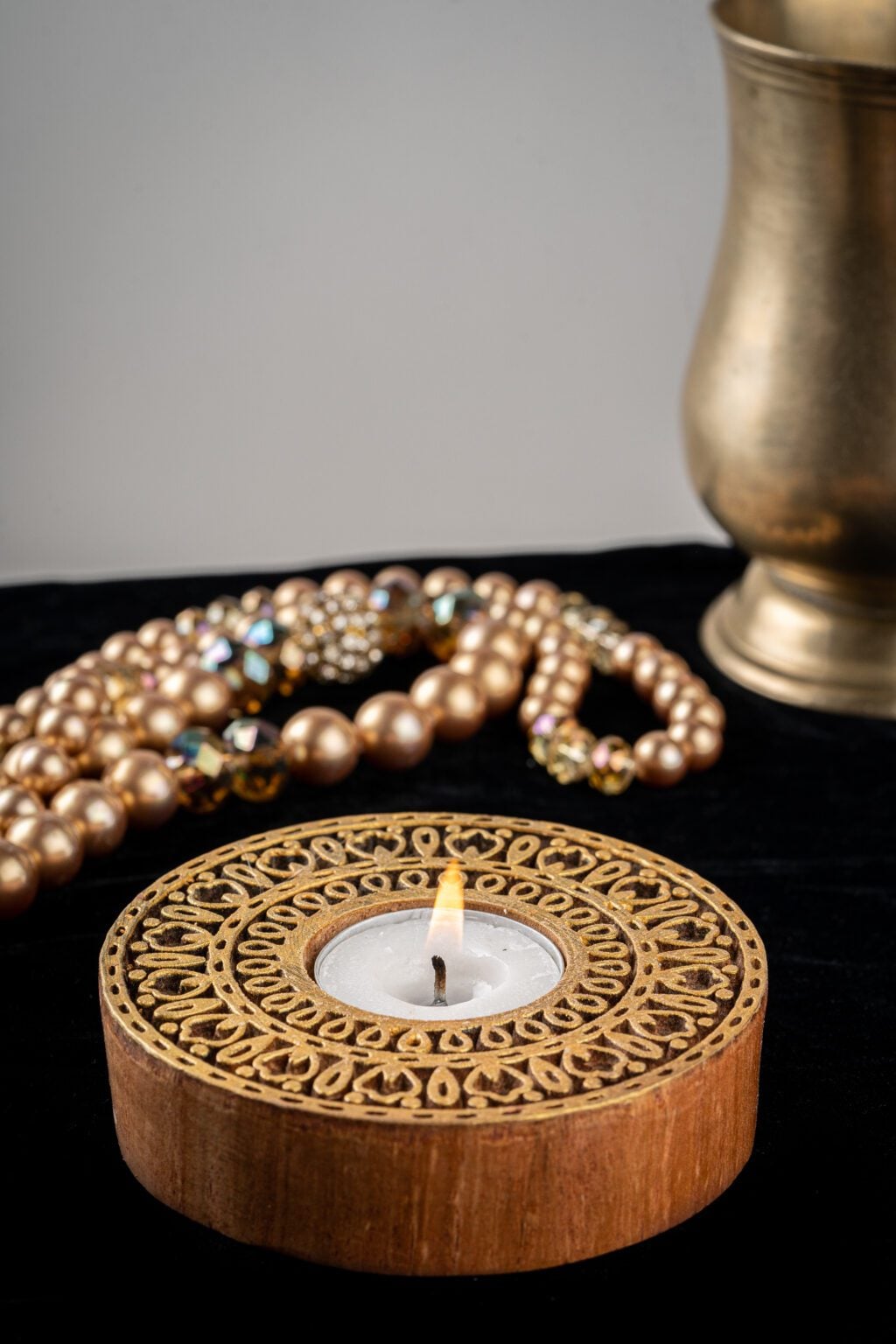 Handcrafted Sheesham Wood Block Lea Lights Holder – Off White Chakram image 1