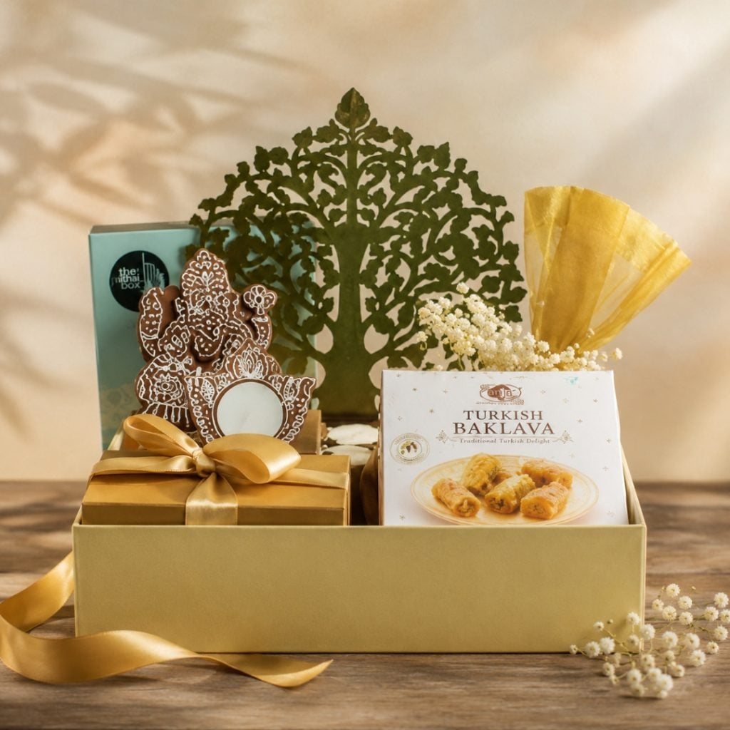 Hamper of Wisdom and Light image 1