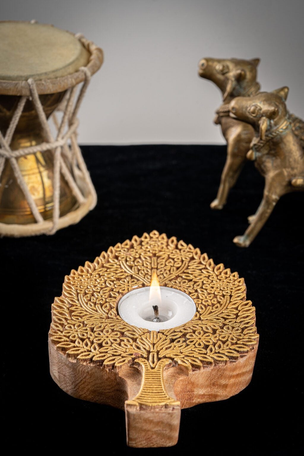 Handcrafted Sheesham Wood Block Lea Lights Holder – Off white Vriksham image 1