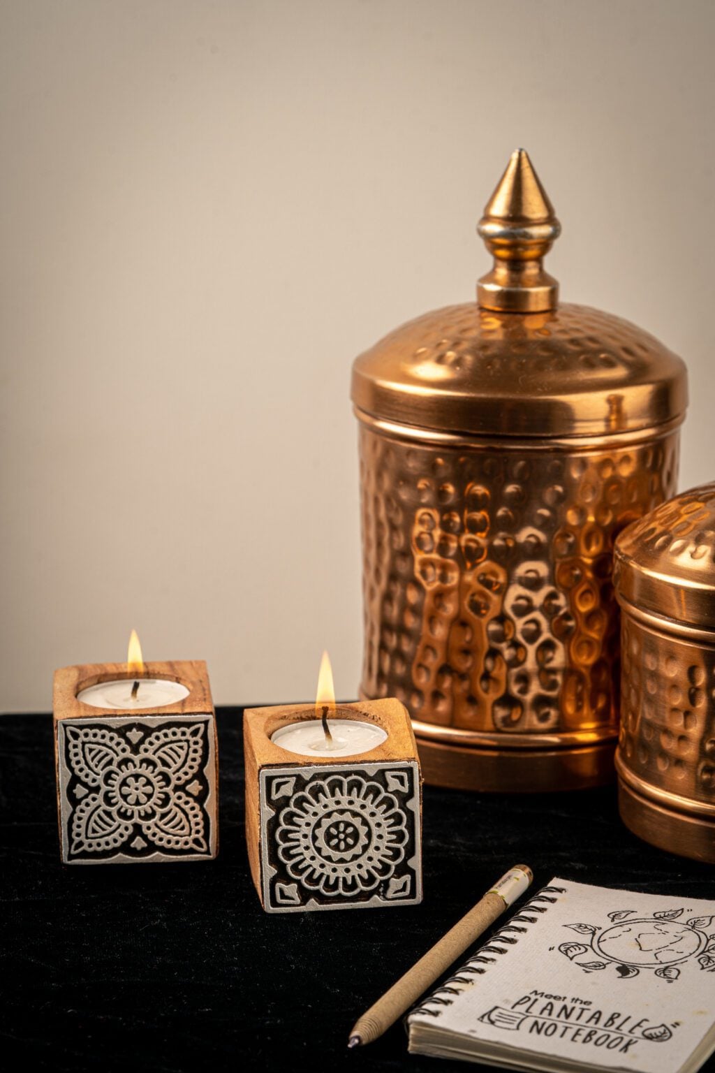 Handcrafted Sheesham Wood Block Lea Lights Holder – Ghanakaar image 1